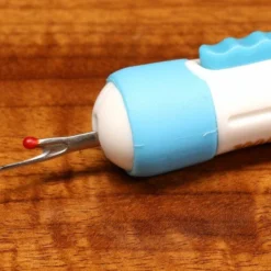 Hareline Tyer's Retractable Bodkin & Cutter Multi Tool Tools & Vises